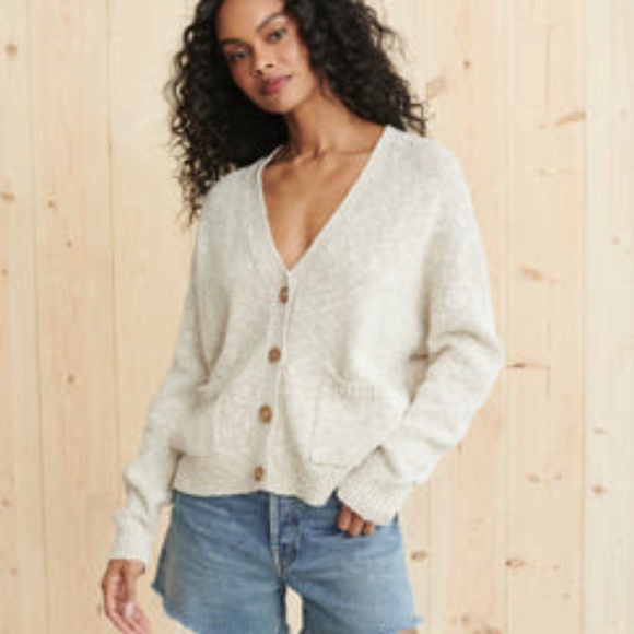 Jenni Kayne Cropped Cocoon Linen Blend Cardigan Sweater in Natural - Picture 4 of 4